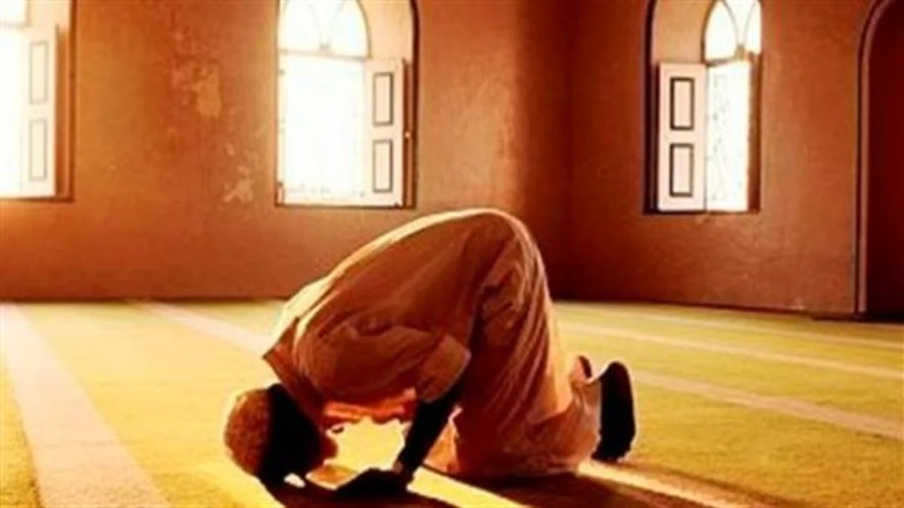 تغير المواقيت.. فروق زمنية في مواعيد الصلاة بين أسوان ومطروح يومياً